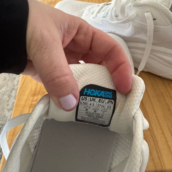 HOKA All-White Clifton 10 - Picture 2 of 8